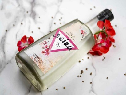 Gin Seiza: la idea de uno de los maestros destiladores fue utilizar té para darle cuerpo y notas distintas, utilizando también mandarina para darle una característica particular a este Gin
