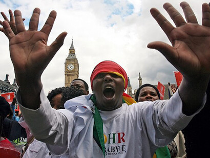 Immigrants protest in London, AFP Photo / Leon Neal