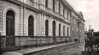 Antiguo Banco Anglo Costarricense, actualmente sede de la Academia Costarricense de la Lengua, San José