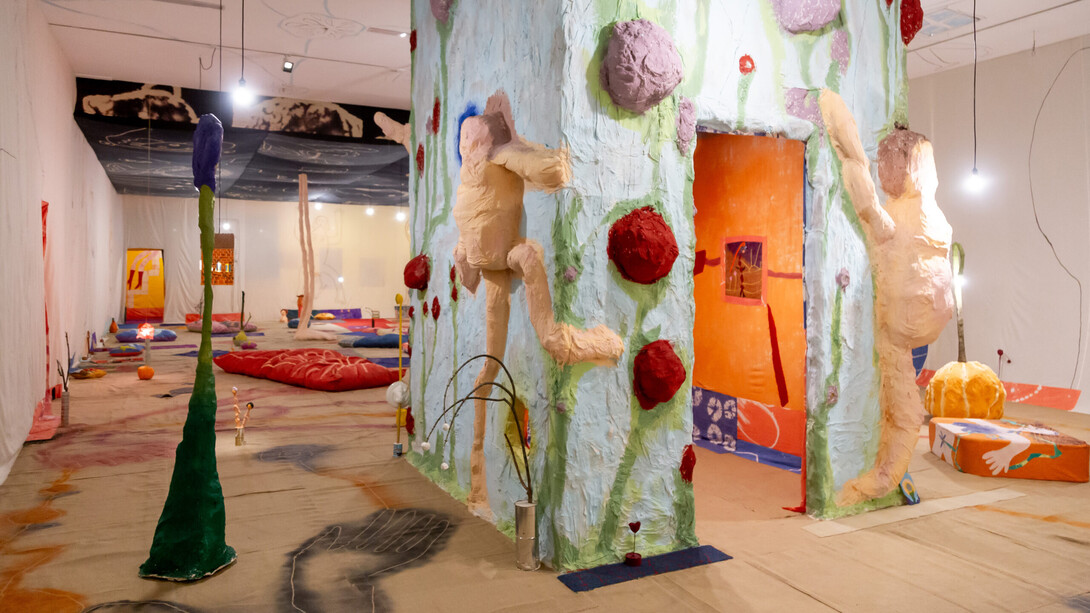 Celina Eceiza, Offering, exhibition view. Courtesy of Museo de Arte Moderno de Buenos Aires