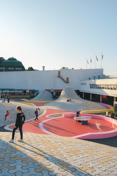 Yinka Ilori MBE, Transparent happiness, exhibition view. Courtesy of Amos Rex