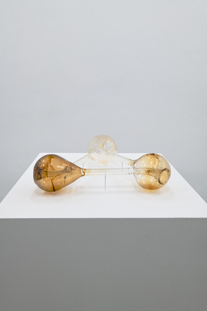 Jeremy Shaw, Towards logarithmic delay, ausstellungsansicht. Mit freundlicher genehmigung der Secession