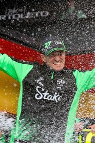 Nico Hülkenberg ha finalmente ottenuto il suo primo podio in Formula 1, chiudendo al terzo posto al Gran Premio di Gran Bretagna 2025 a Silverstone, dopo ben 239 partenze senza mai salire sul podio
