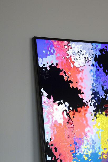 Daniel Canogar. Courtesy of Mark Moore Gallery