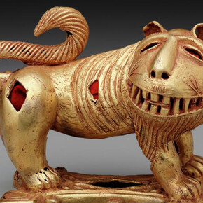 The Power of Gold. Courtesy of Dallas Museum of Art