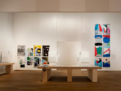 Divers artistes, Graphisme japonais d’aujourd’hui, vue de l'exposition. Avec l'aimable autorisation du Museum für Gestaltung