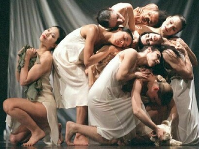 Pina Bausch. AHNEN ahnen