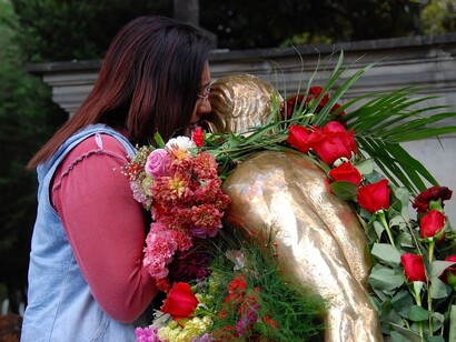 Tumba de Leo Kopp, fundador de la marca de cerveza Bavaria, en el Cementerio Central de Bogotá, Colombia
