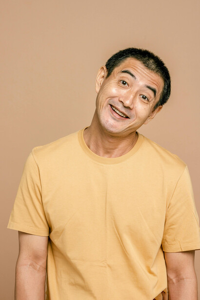 Aceptar nuestras emociones, sean positivas o negativas, es esencial para mantener el equilibrio emocional y evitar acumulación de toxicidad interna