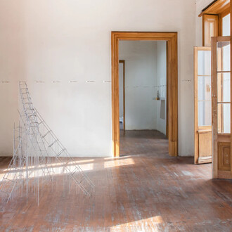 Rodolfo Díaz Cervantes and Marco Rountree, al alimón, exhibition view. Courtesy of Saenger Gallery