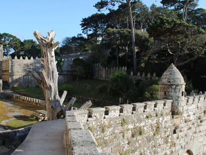 Castelo de Monterreal, Espanha. E claro como todo conto de fadas e bruxas tinha que ter um castelo