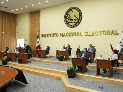 El organismo se creó con la reforma constitucional publicada el 10 de febrero de 2014, en sustitución del extinto Instituto Federal Electoral
