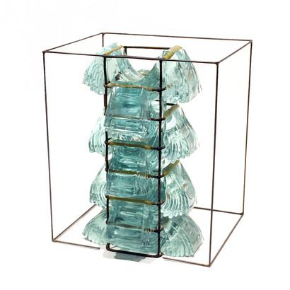 Sydney Cash, Caged,1990, glass/steel wire
7 x 6 x 5 in. Courtesy of Heller Gallery