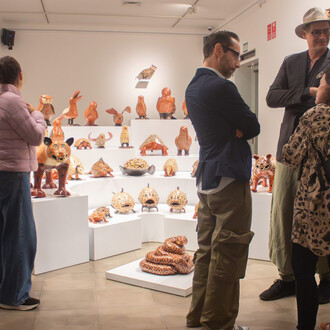 Celia Vázquez Yui, El consejo de las espíritus-madre de los animales, vista de exhibición. Cortesía del proyectoamil