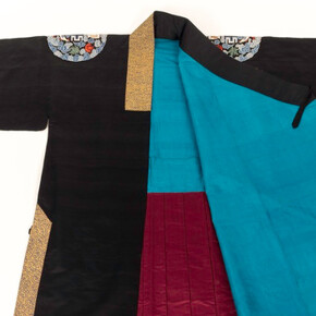 Design by the Book. Courtesy of Bard Graduate Center Gallery 