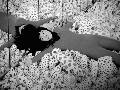 Yayoy Kusama. Installazione, 1063