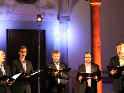 I compositori inglesi dinanzi ai cambiamenti della liturgia che hanno attraversato le dinastie Tudor di Enrico VIII, Edoardo VI, Maria I ed Elisabetta I. Il concerto dell’Ensemble Cinquecento a FloReMus