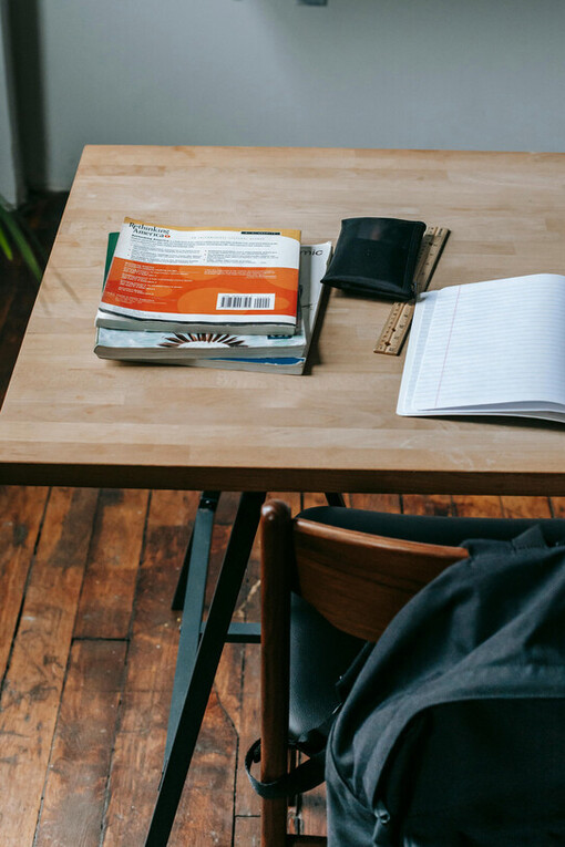 Formar lectores atentos y reflexivos es una tarea central para evitar que la sobreestimulación digital profundice la exclusión educativa