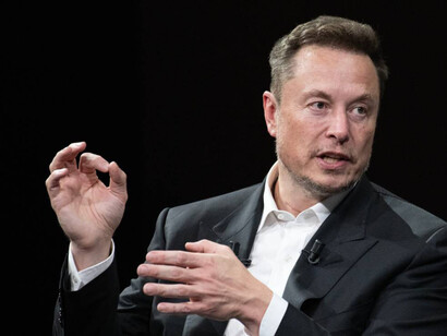 Elon Musk mudou a identidade visual do Twitter, agora X, depois que o adquiriu