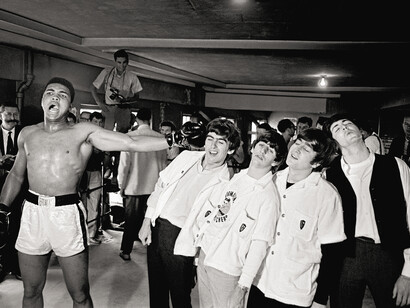 Chris Smith, The Beatles and Ali at 5th street gym, Miami Beach, Florida, 22 February 1964. Courtesy of Alon Zakaim Fine Art Gallery. Photo by Chris Smith/Popperfoto via Getty Images