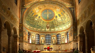 Mosaico absidale della Basilica di Sant'Apollinare in Classe, metà VI secolo, Ravenna, Italia.