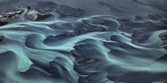 Edward Burtynsky, Olfusá River #1, Iceland 2012
© Edward Burtynsky, courtesy Admira, Milan / Galerie Springer Berlin / Metivier Gallery, Toronto