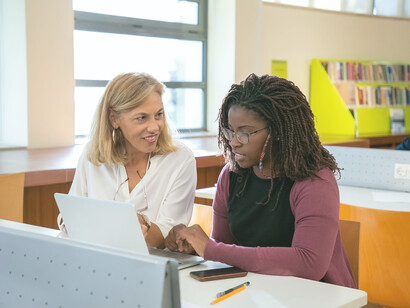 El pensamiento es el acto de creación de la energía, esta energía tiene la forma de conocimiento