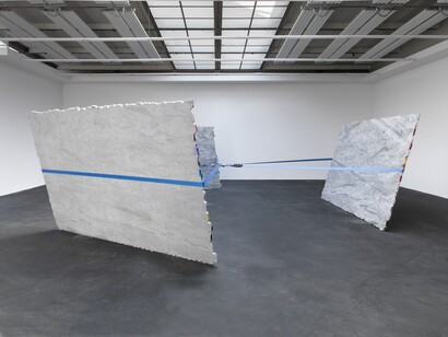 Jose Dávila, Exhibition view. Courtesy of König Galerie
