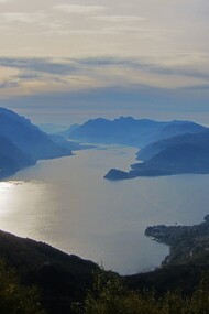 Panoramica del Lago di Como e in particolare della Località di Bellagio vista dal Monte Grona. Foto scattata in località Plesio (Como)