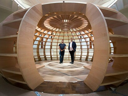 Los artistas cubanos Los Carpinteros