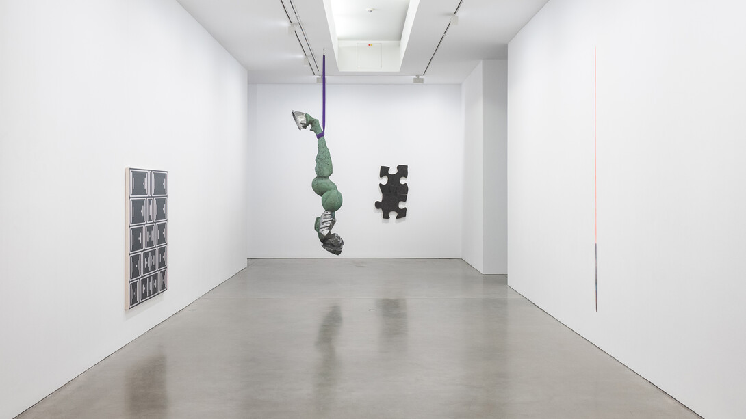 Various artists, Rotation, exhibition view. Courtesy of Galerie Thomas Schulte 