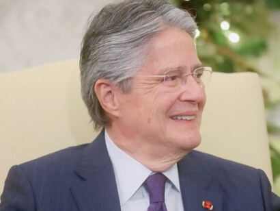 Guillermo Lasso Mendoza, es un banquero y político ecuatoriano.​ Es el actual presidente de la República de Ecuador