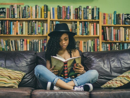 O reconhecimento da literatura desses escritores, foi um marco histórico que rompeu com o status quo vigente de exclusão, segregação e racialização da literatura de escritores negros. A realidade de pessoas não brancas e não Ocidentais receberem reconhecimento no Ocidente, é tão nova quanto a emergência dos Estados africanos contemporâneos e independentes, e o fim das leis de segregação nos Estados Unidos e na África do Sul