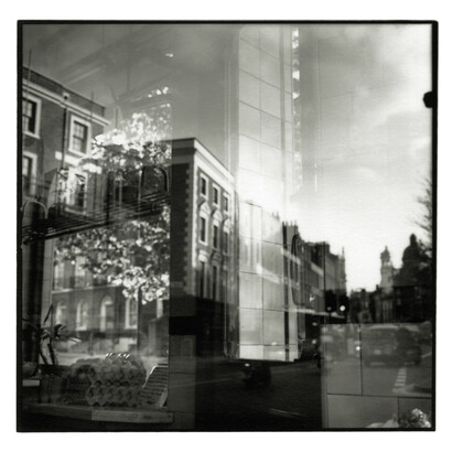 Immagini in bianco e nero all'interno del libro "Twenty weights,...please" di Sonia Marin a cura di Boîte Edizioni