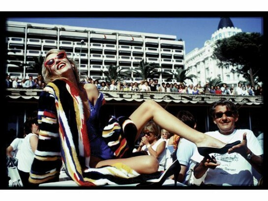 Jerry Hall and Helmut Newton, Cannes by David Bailey, 1983, © David Bailey