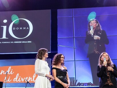 Danda Santini interviene a un evento benefico