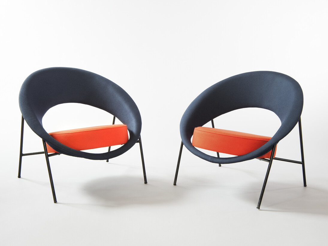 Dangles & Defrance, paire de fauteuils 44, Courtesy Galerie Pascal Cuisinier 