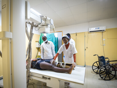 Hopital Laquintini. 2021. Uno de los hospitales más grandes del país, se encuentra en Duala, Camerún. Trabajadores de la salud ejerciendo sus labores