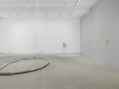 Katinka Bock, Esther Kläs, Helen Mirra, Hayley Tompkins. Courtesy of Modern Art
