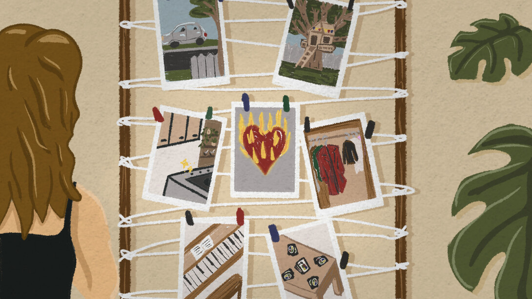 Parada en la puerta del cerco que delimita los doscientos metros cuadrados del terreno, encuentro a la izquierda la casita del árbol bajo el cerezo y a la derecha la construcción a la que hace un tiempo llamo hogar. Ilustración de Gabriel López (@gab.y.lopez)