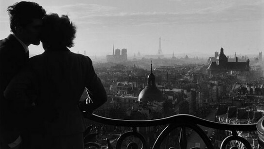 Willy Ronis, Les Amoureux de la Bastille, Paris, France, 1957, Copyright © Willy Ronis/Huxley-Parlour Gallery