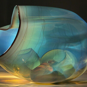 Chihuly Now. Courtesy of Halcyon Gallery