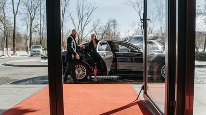 Red carpet rolled out for a celebrity exiting her car
