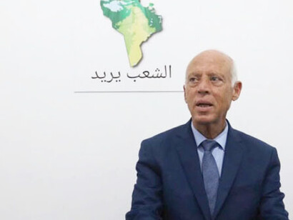 La presse nationale et internationale s'inquiète du fait qu'il semble y avoir un changement radical des objectifs initiaux de Saïed vers un régime démocratique