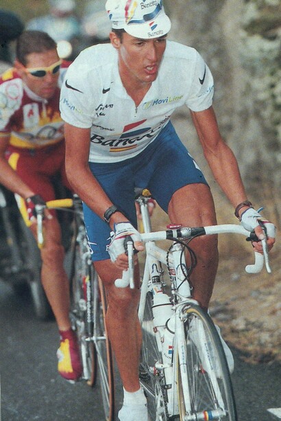 José María Jiménez en la subida a un puerto de montaña