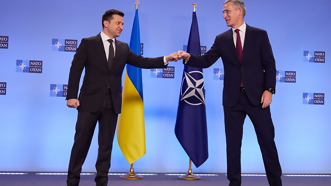 President of Ukraine Volodymyr Zelenskyi (left) and NATO Secretary General Jens Stoltenberg. Brussels, 16 December 2021