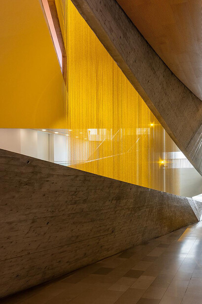 Muhammad Abo Salme, Cascade, exhibition view. Courtesy of Tel Aviv Museum of Art