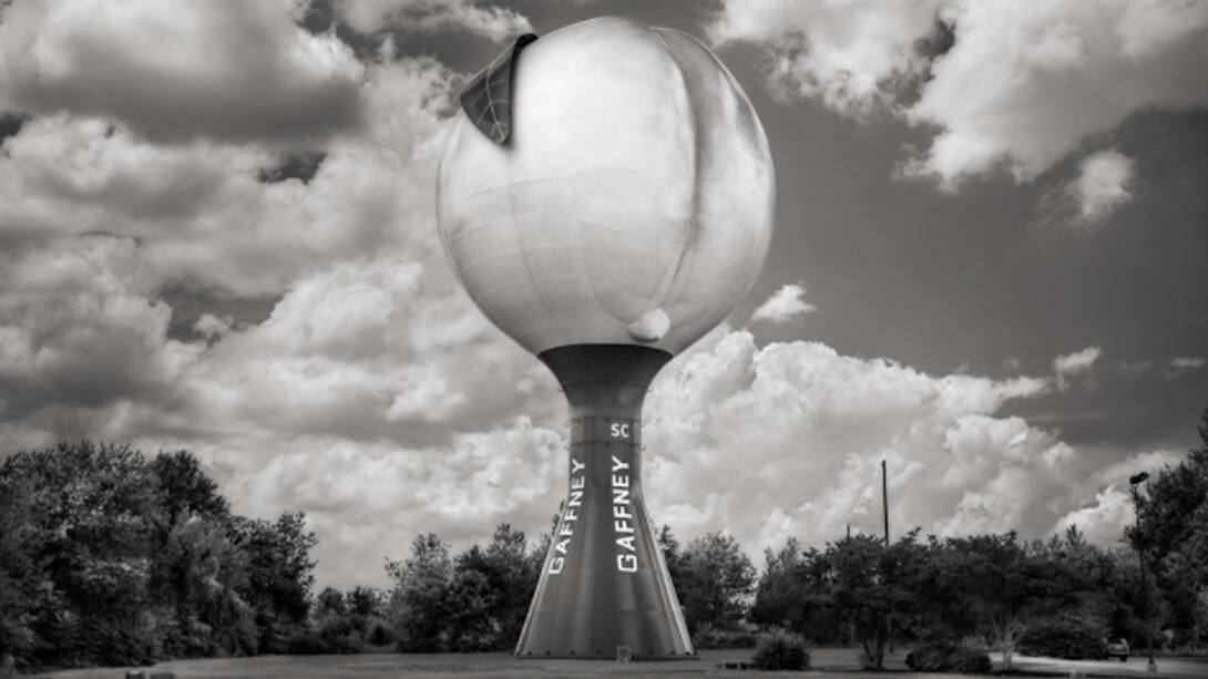 On the Road: Structures. Courtesy of Soho Photo Gallery
