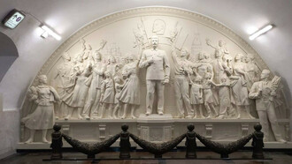 Monumento a Josef Stalin, estación de metro Tagánskaya, Moscú, Rusia