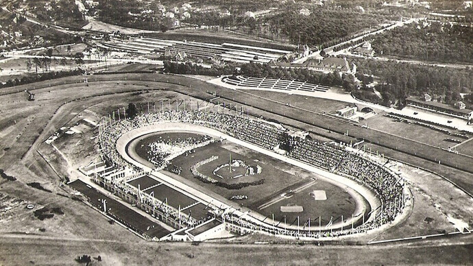 Das Deutsche Stadion - 1913 Berlin - Zuschauerplätze: 30000